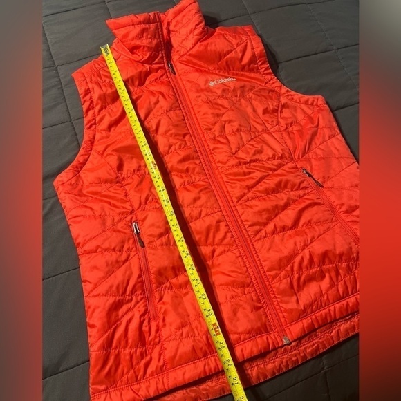 COLUMBIA Sportswear Athletic Plus Size 1X Lady’s red Vest EUC Omni-Heat - Picture 10 of 16